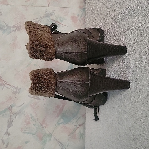 FEEGALICIOUS Brown Lace Up AnkleHigh Heel Bootie - Picture 4 of 6